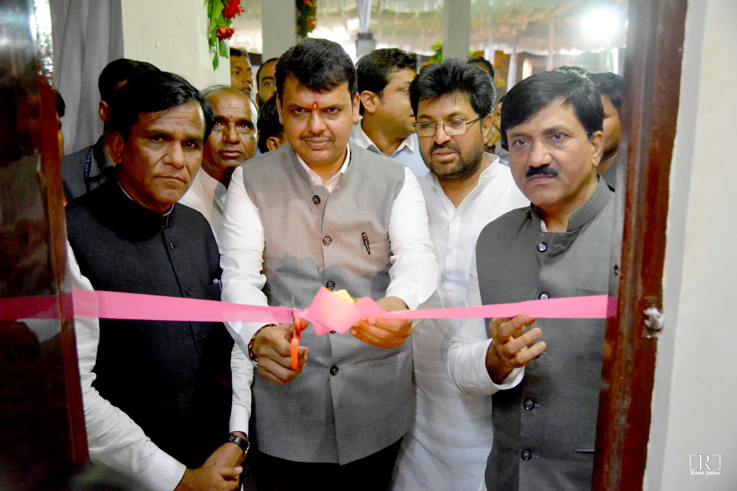 maharashtra-CM-felicitation